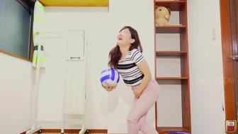 DLJG-437 02 "I can't stop my farts while I'm holding my pee"