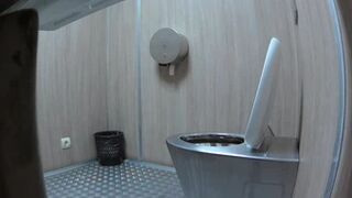 newstreettoilet-204