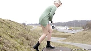 Nikki - Pissing Scene