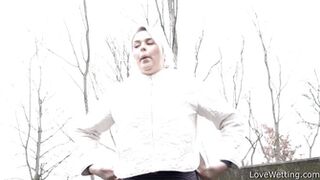 Nikki - Pissing Scene