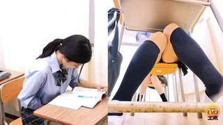 DLEE-809 01 On-Campus Hidden Filming - Schoolgirls Line Super Peeing 2