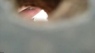 spy wc: girl comes first time and tries to pee