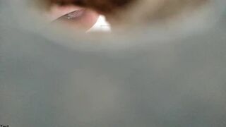 spy wc: girl comes first time and tries to pee
