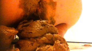 Allura - Smearing a Massive Shit! Shit-Stuffing with Dildo.