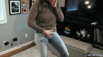 Alisha Peeing in her Tight Jeans