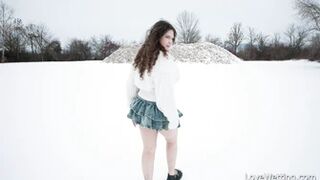 Oriana - Pissing Scene