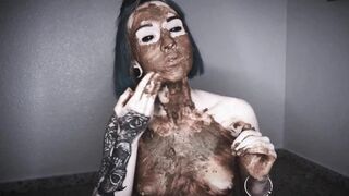 DirtyBetty - Really Dirty Girl with SHIT