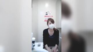 15328012 Geki Kawagal who showed off her erotic body and was taken perfectly in this crack ... 4 Geki Kawa JD Western style pee