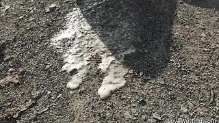 Venus Aurea - Pissing Scene
