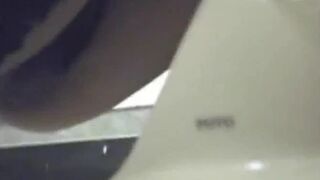 15371129 Uncensored post! Toilet voyeur A famous female dormitory toilet voyeur