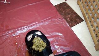 RosellaExtrem - Slave in doggystyle, pooping, in his mouth