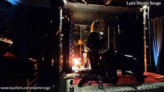 Rubber Slave in the dungeon part 3: Venus2000 milking