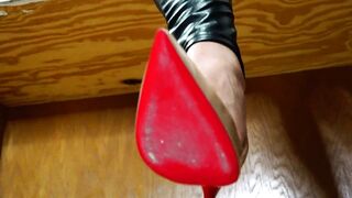 Slave Chokes on Lexi's Feet