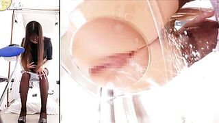 OJHI-831 04 Extreme Urination in a Western-Style Toilet - Part 6: Buttocks Viewed Through a One-Way Mirror