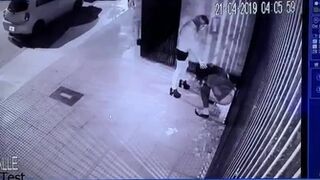 Pissing 1