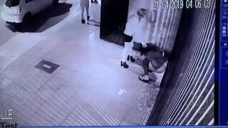 Pissing 1