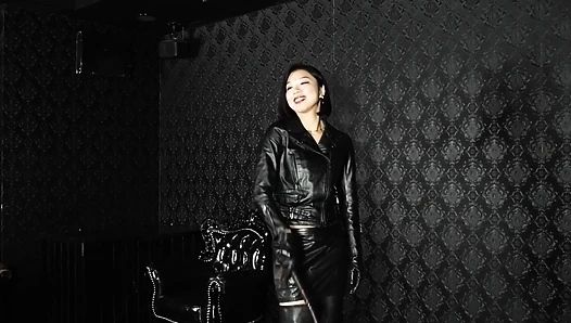 Mistress Ruiko Whipping – Target Game (Mistress-Only View)