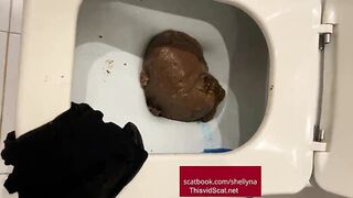 Pantyhose poop