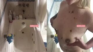 Dirty_Iara - getting dirty with diarrhea