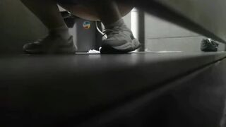 girl piss loud