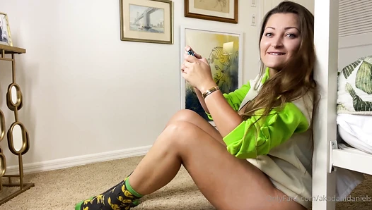 Gamer Girl Secret Cheating Creampie
