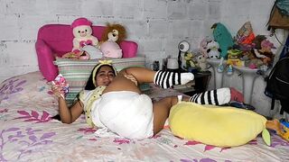 lauracoliin - Dad changes the diaper with a lot of shit