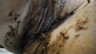 Nicolettaxxx - Orgasm with shit 4K