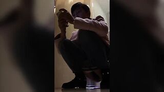 15274802 China 2019 Dalian / Shopping Center Toilet / Young / Beautiful Only 27 people