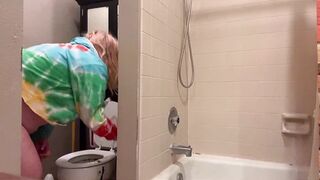 CountessXxxtina - Countessxxxtina: Destroyer of Toilets
