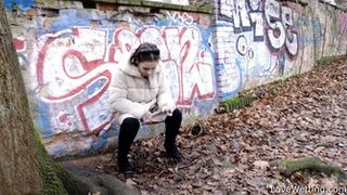 Alexa Throat - Pissing Scene