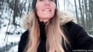 Claudia - Wet Selfie