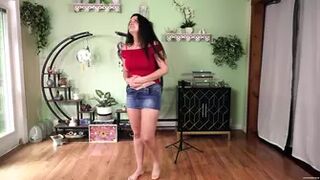Jasmine - I'm Going To Burst