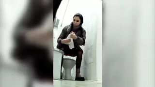 Shopping Centre Toilet 2021 (181-192)