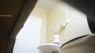 Beach Toilet 2022 (059-071)