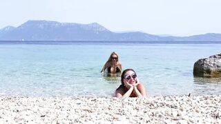 Anita_Baby - I'm on vacation with a friend...